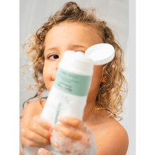 Afbeelding in Gallery-weergave laden, NAÏF NOURISHING BABY &amp; KIDS SHAMPOO
